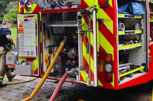 Massive fire at Hessle plastics factory | TheBusinessDesk.com